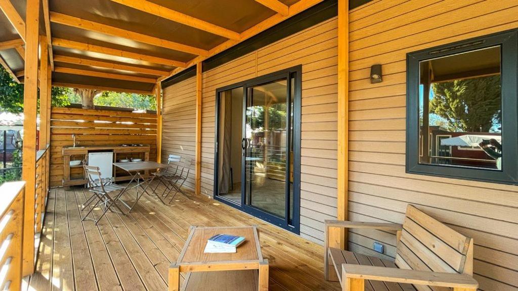 אסראלה Il Pampaleone Glamping And Resort מראה חיצוני תמונה